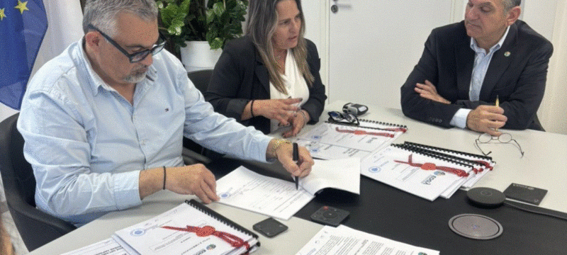 ΥΠΟΓΡΑΦΗ ΣΥΜΒΟΛΑΙΟΥ-170 ΚΑΤΟΙΚΙΕΣ