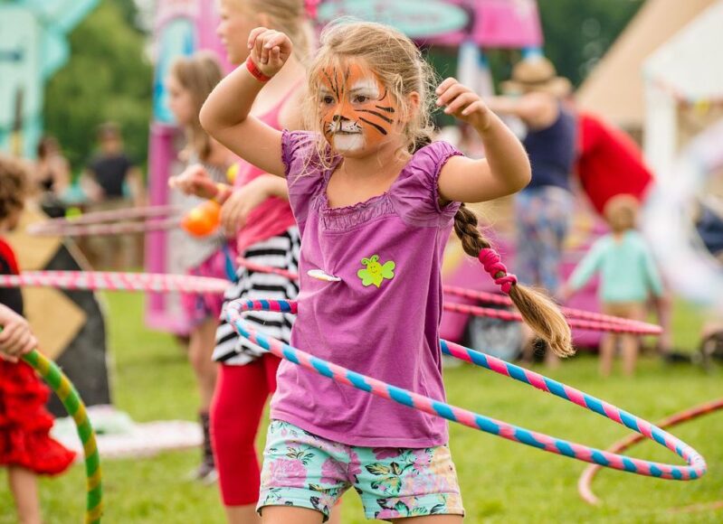 17046-sitesdefaultfileskids_fest_.2e16d0ba.fill-1375×729-1