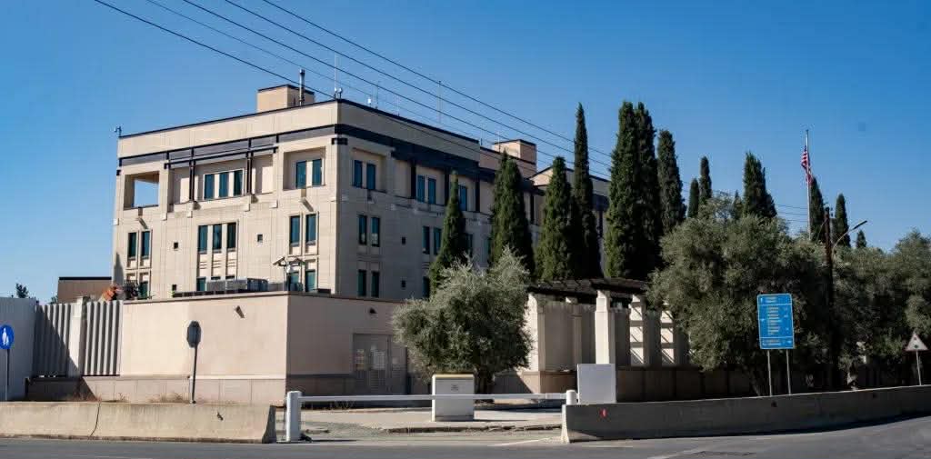 Ήχησαν οι σειρήνες στην Αμερικανική Πρεσβεία στη Λευκωσία – Ποιος ο λόγος