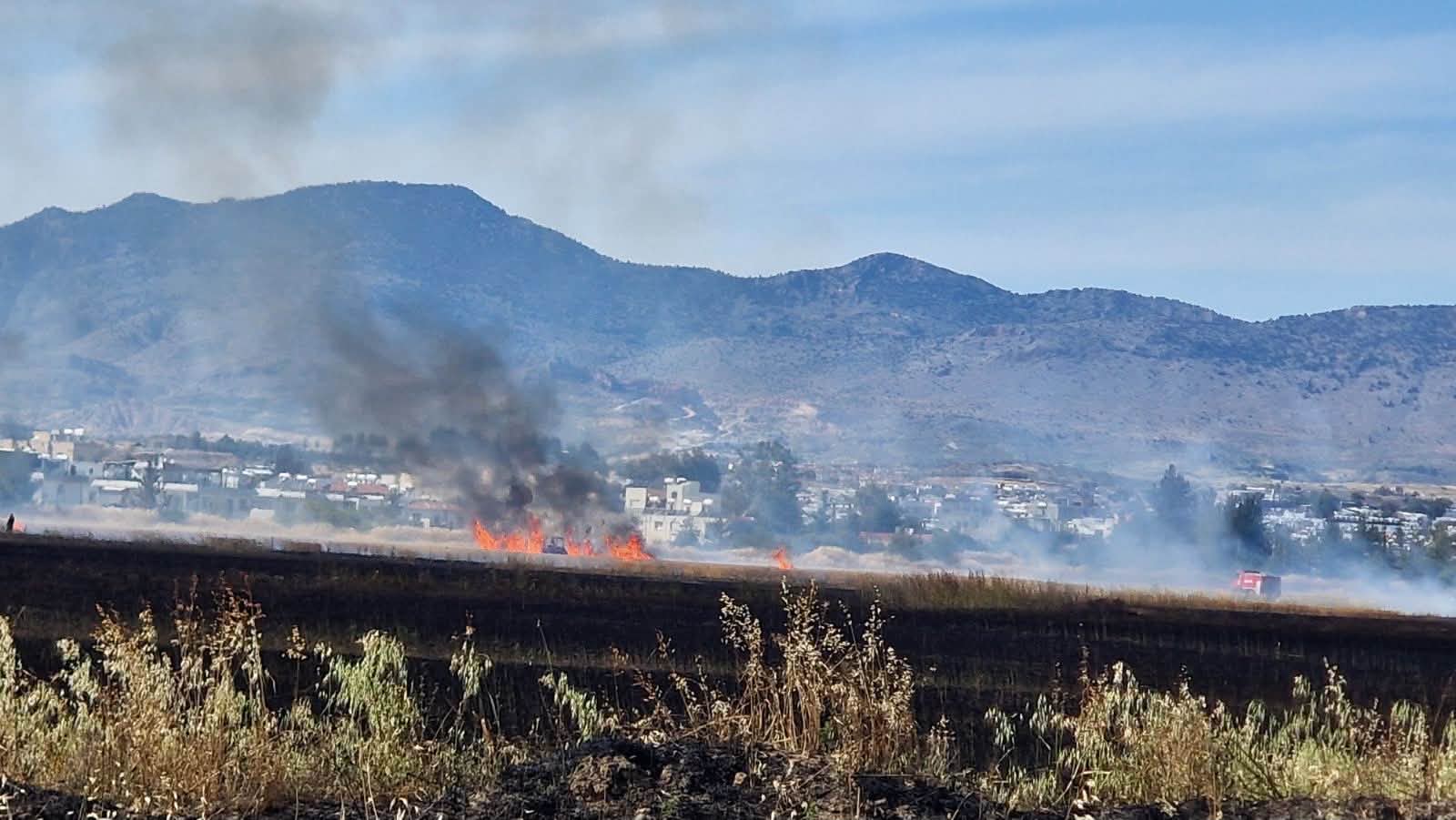 Καταγγελία για την πυρκαγιά στη νεκρή ζώνη- «Ήρθε μόνο ένα πυροσβεστικό όχημα»