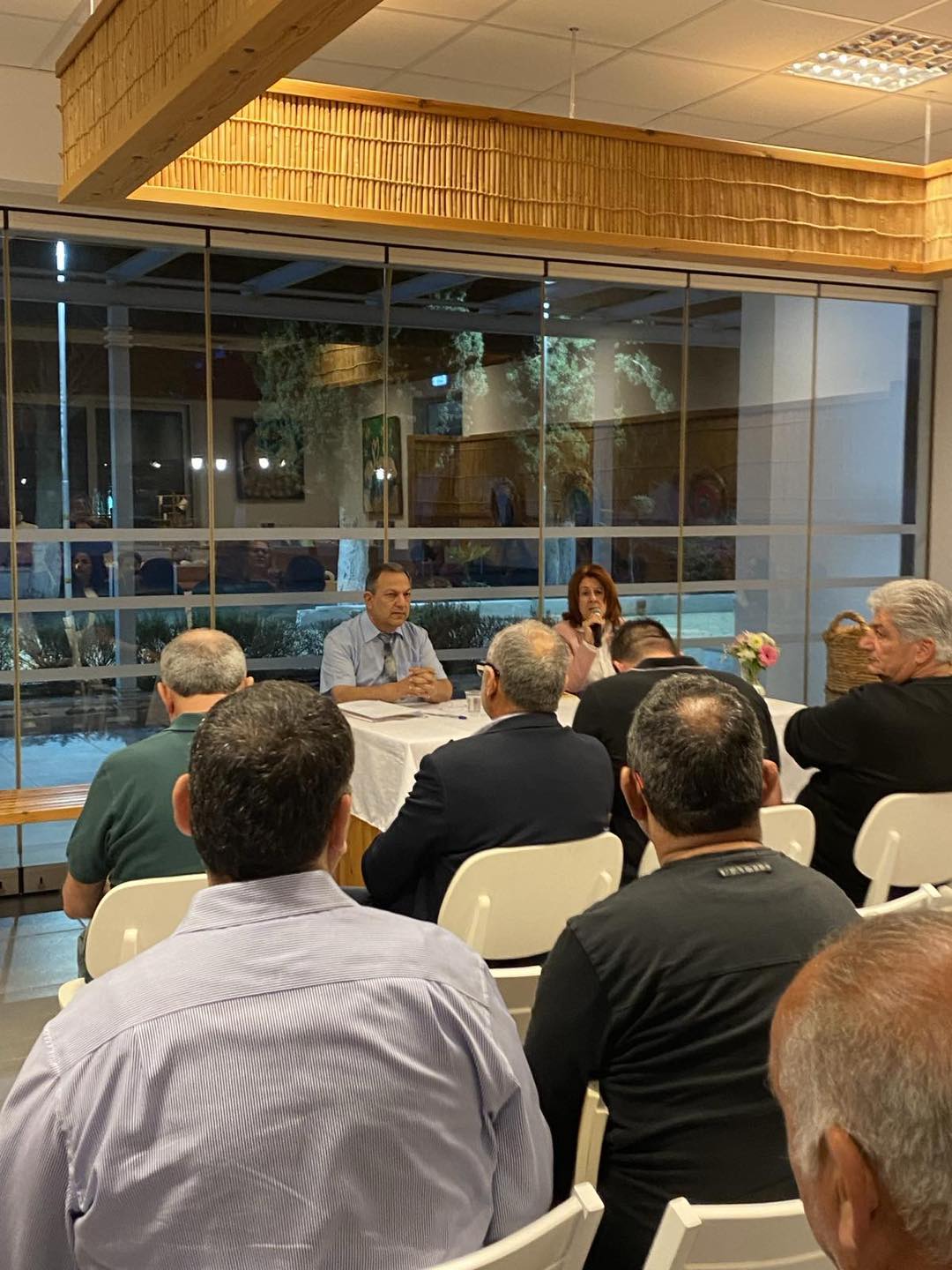 Με επιτυχία η παρουσίαση της ποιητικής συλλογής και βραδιά ποίησης της Λέσχης Ανάγνωσης της Βιβλιοθήκης του Δ.Δ. Λιβαδιών  (φώτο)