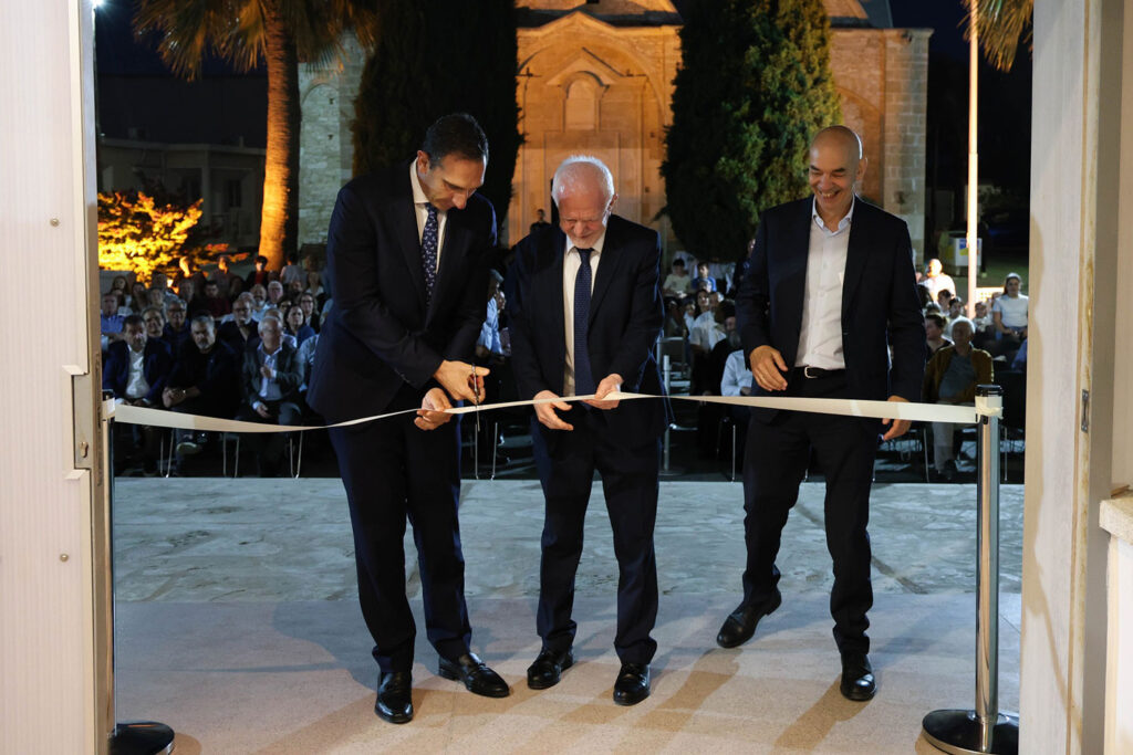 «Εγκαινιάστηκε το Νέο Πολιτιστικό Κέντρο Αθηένου»  (φώτο)