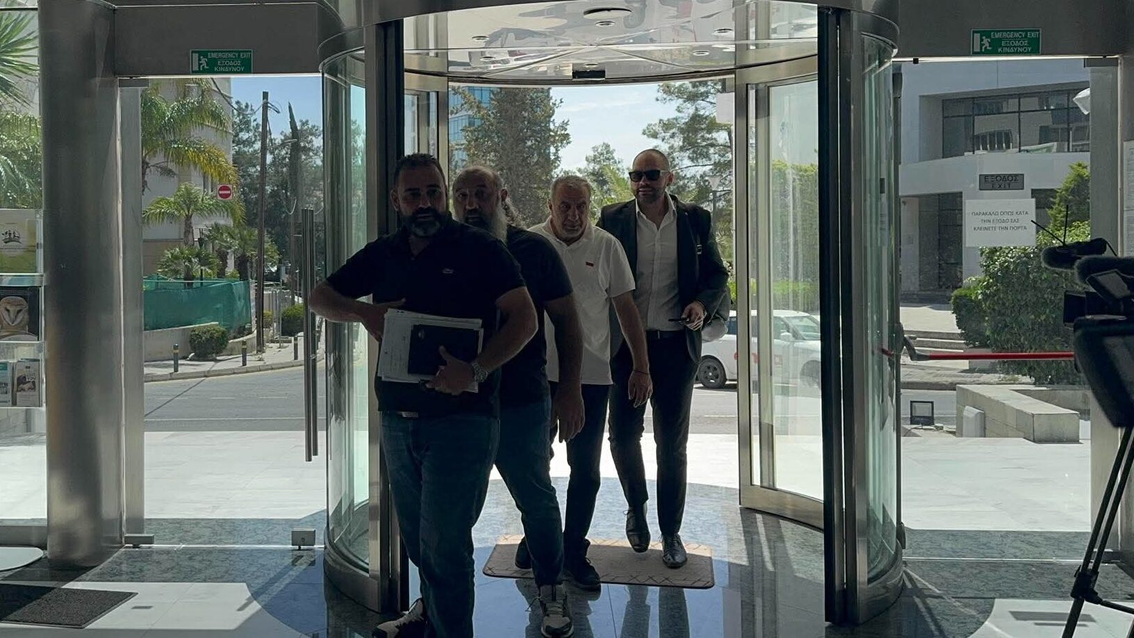 Στο Υπουργείο οι κτηνοτρόφοι: Τα θέματα που θέτουν ενώπιον Παναγιώτου κι οι απαντήσεις που ζητούν