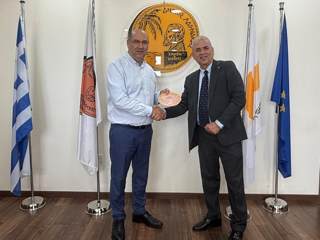 Συνάντηση Δημάρχου Λάρνακας με τον νέο Πρέσβη της Κούβας