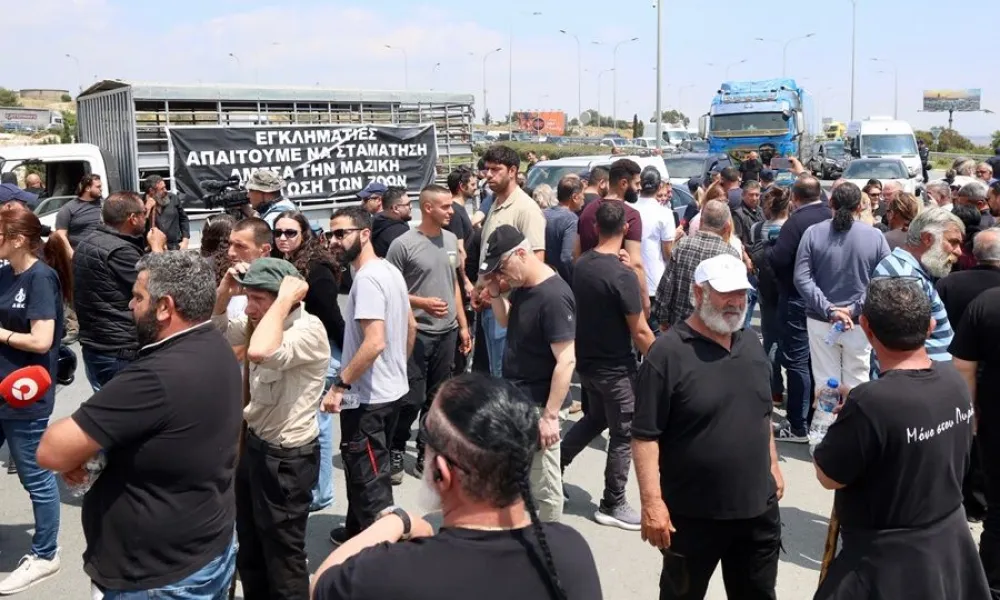 Μπάχαλο στην Πάχνα: Άλλα λένε οι Κτηνιατρικές κι άλλα το Υπουργείο – Βγαίνουν στους δρόμους οι κτηνοτρόφοι