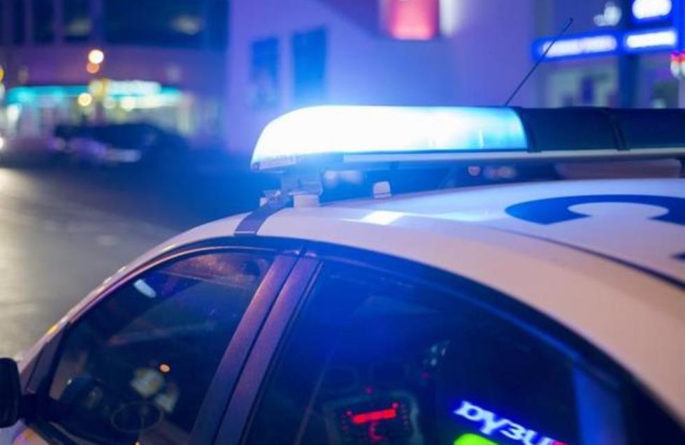 Καταδίωξη διακινητή μεταναστών με πυροβολισμούς – Προσέκρουσε σε περιπολικό