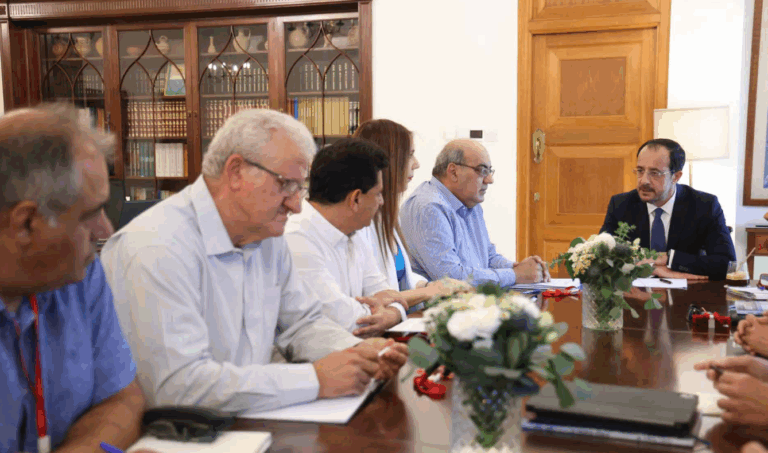 Εκπαιδευτικές Οργανώσεις: Ζητούν συνάντηση με τον Πρόεδρο για τους αορίστου χρόνου εκπαιδευτικούς