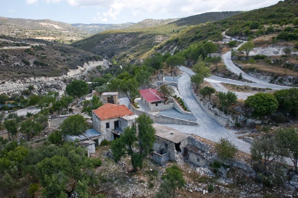 Τρόζενα: Τι ισχύει για την επένδυση Ισραηλινών και την πρόσβαση στο χωριό