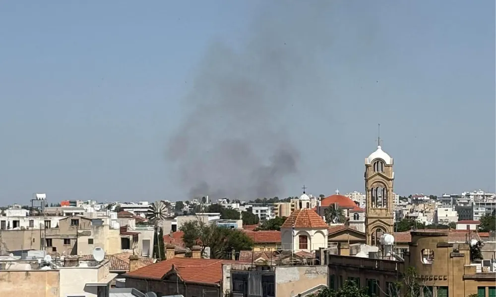 Νέα πυρκαγιά στη νεκρή ζώνη: Με τη συνοδεία του ΟΗΕ επενέβη η Πυροσβεστική – Περιστατικά και σε Λεμεσό, Πάφο και Αμμόχωστο