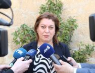 ΥΠΟΥΡΓΟΣ ΠΑΙΔΕΙΑΣ 6