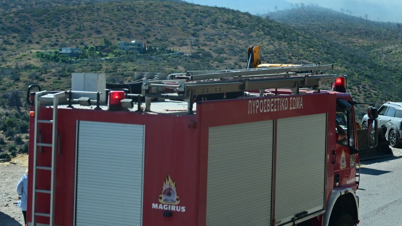 Τρόμος για δύο πρόσωπα στο Τρόοδος: Ακινητοποιήθηκε το όχημά τους στην άκρη του δρόμου, τους διέσωσε η πυροσβεστική