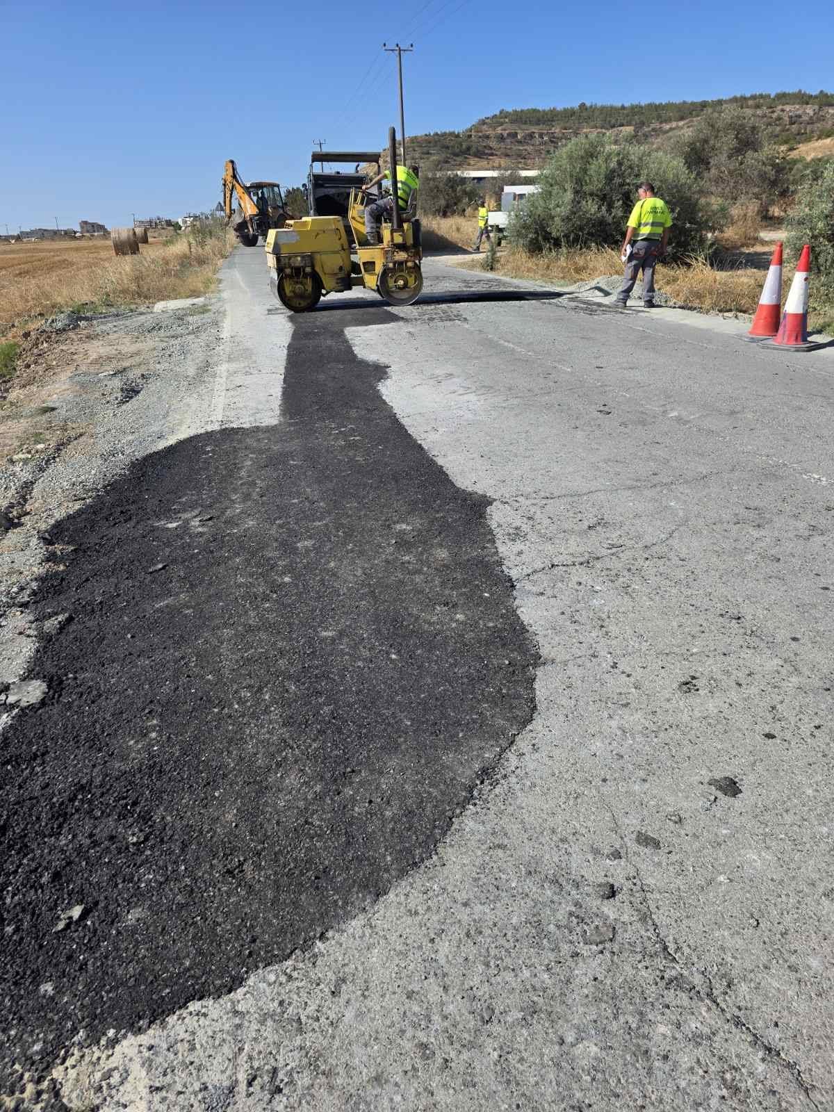 Σε εξέλιξη οι εργασίες αποκατάστασης του οδικού δικτύου στο Δημοτικό Διαμέρισμα Βορόκληνης