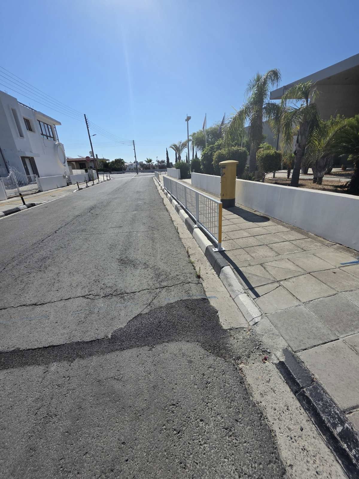 Νέα προστατευτικά κιγκλιδώματα ενισχύουν την ασφάλεια πεζών στο Δημοτικό Διαμέρισμα Βορόκληνης  (φώτο)