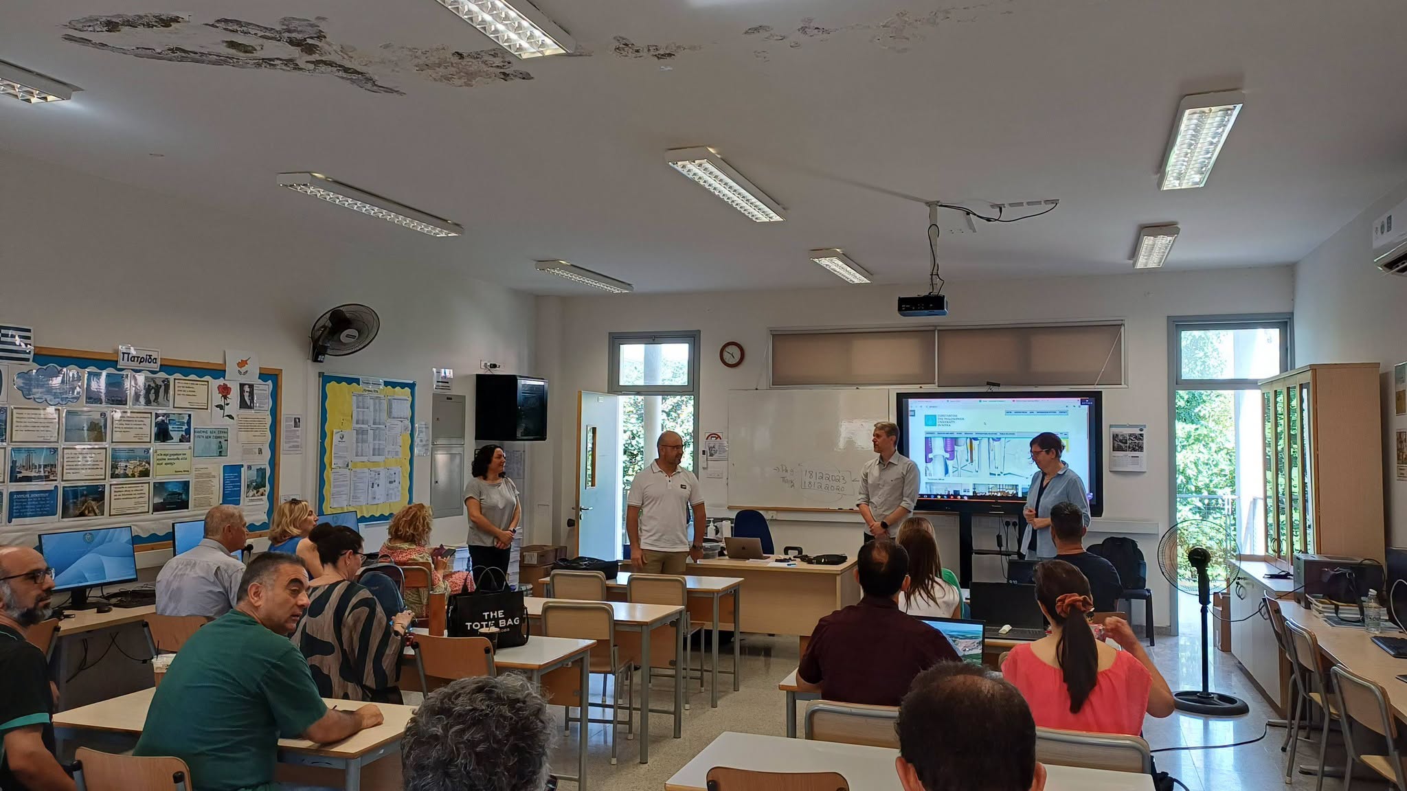Το Ευρυβιάδειο Γυμνάσιο Λάρνακας συμμετείχε σε επιμορφωτική δράση STEAM για το σχολείο του αύριο  (φώτο)