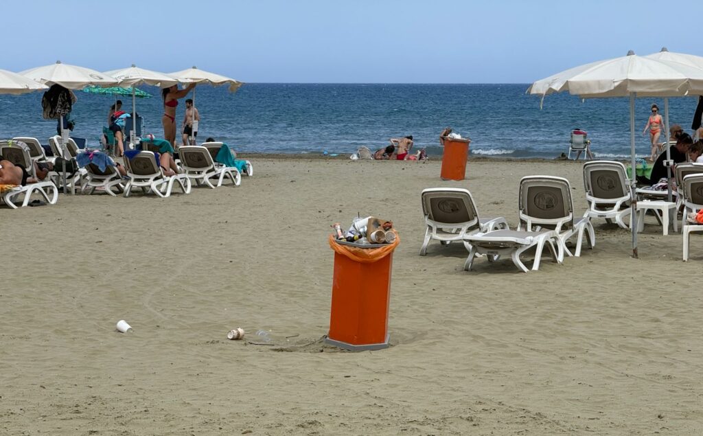 Προς Δήμο Λάρνακας: Όταν η κίνηση αυξάνεται η καθαριότητα δεν μπορεί να μένει στα ίδια