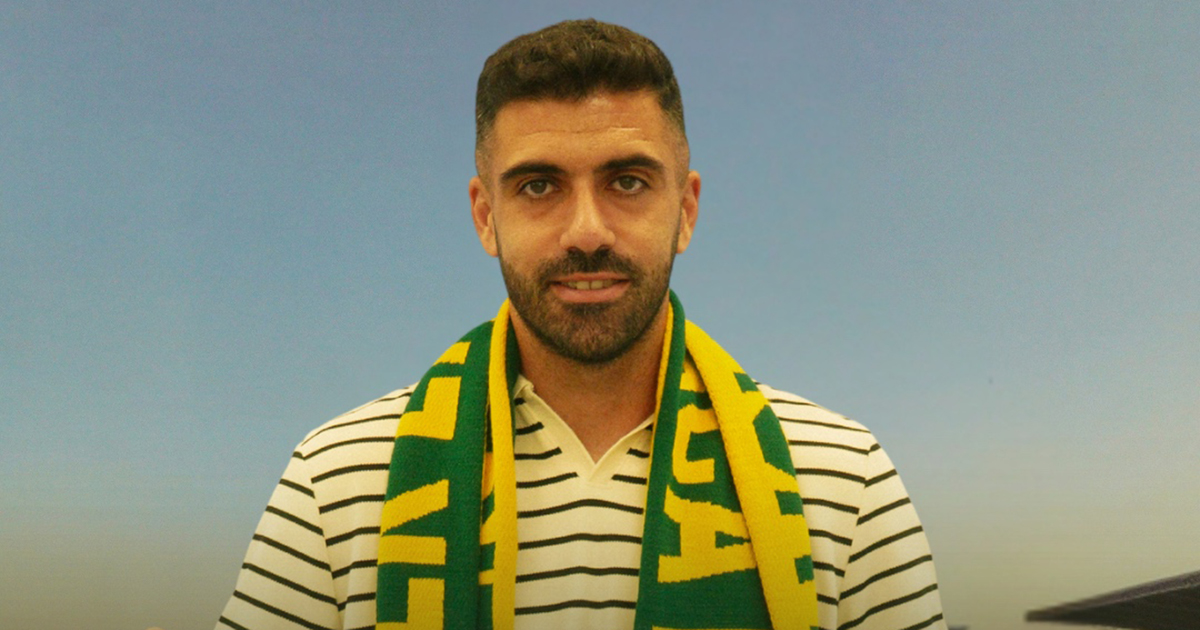 adoni-aek