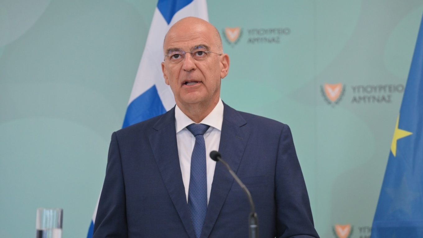 Λίγο πριν την υπογραφή της συμφωνίας SOFA μεταξύ Κύπρου – Γαλλίας η τουρκική παρενόχληση στο αεροσκάφος Δένδια