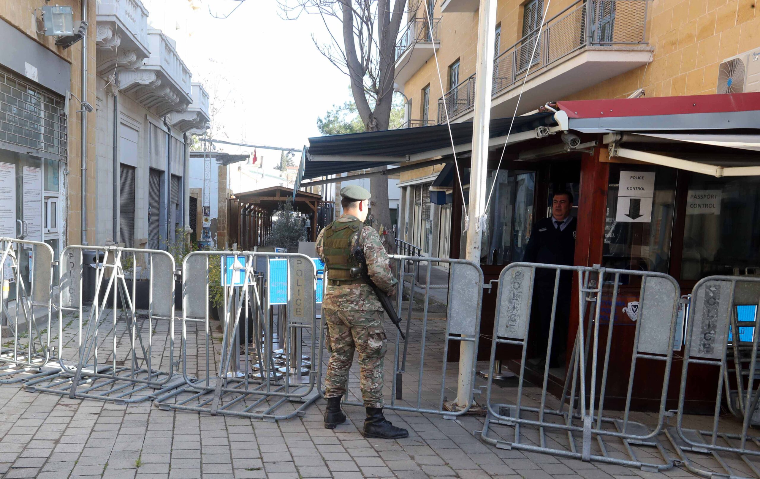 Σύλληψη 77χρονου Ελληνοκύπριου στο οδόφραγμα Λήδρας: Κατηγορείται για κλοπή σε καζίνο στα κατεχόμενα