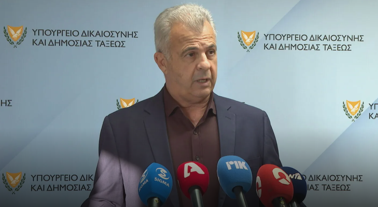 &Pi;&rho;ώ&tau;&alpha; &eta; ά&delta;&epsilon;&iota;&alpha;: &Alpha;&lambda;&lambda;ά&zeta;&epsilon;&iota; &eta; &alpha;&sigma;&tau;&upsilon;&nu;ό&mu;&epsilon;&upsilon;&sigma;&eta; &sigma;&tau;&alpha; &gamma;ή&pi;&epsilon;&delta;&alpha;, &tau;&iota; &theta;&alpha; &iota;&sigma;&chi;ύ&epsilon;&iota; &gamma;&iota;&alpha; &tau;&eta;&nu; &kappa;ά&rho;&tau;&alpha; &phi;&iota;&lambda;ά&theta;&lambda;&omicron;&upsilon;
