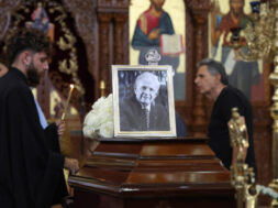 Πρόεδρος Δημοκρατίας – Κηδεία Νίκου Σιακόλα