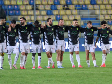 aek-penalty-beitar-apokleismos
