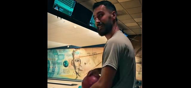 bowlingg-aek