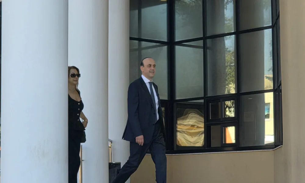 Υπόθεση Φαίδωνα Φαίδωνος: Κεκλεισμένων των θυρών η δίκη του εν αργία Δημάρχου Πάφου