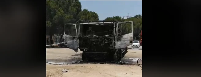 Λευκωσία: Όχημα τυλίχθηκε στις φλόγες-Αποφεύχθηκε η επέκταση της πυρκαγιάς
