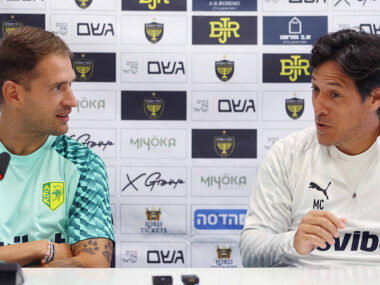 kamoranezi-saborit-aek