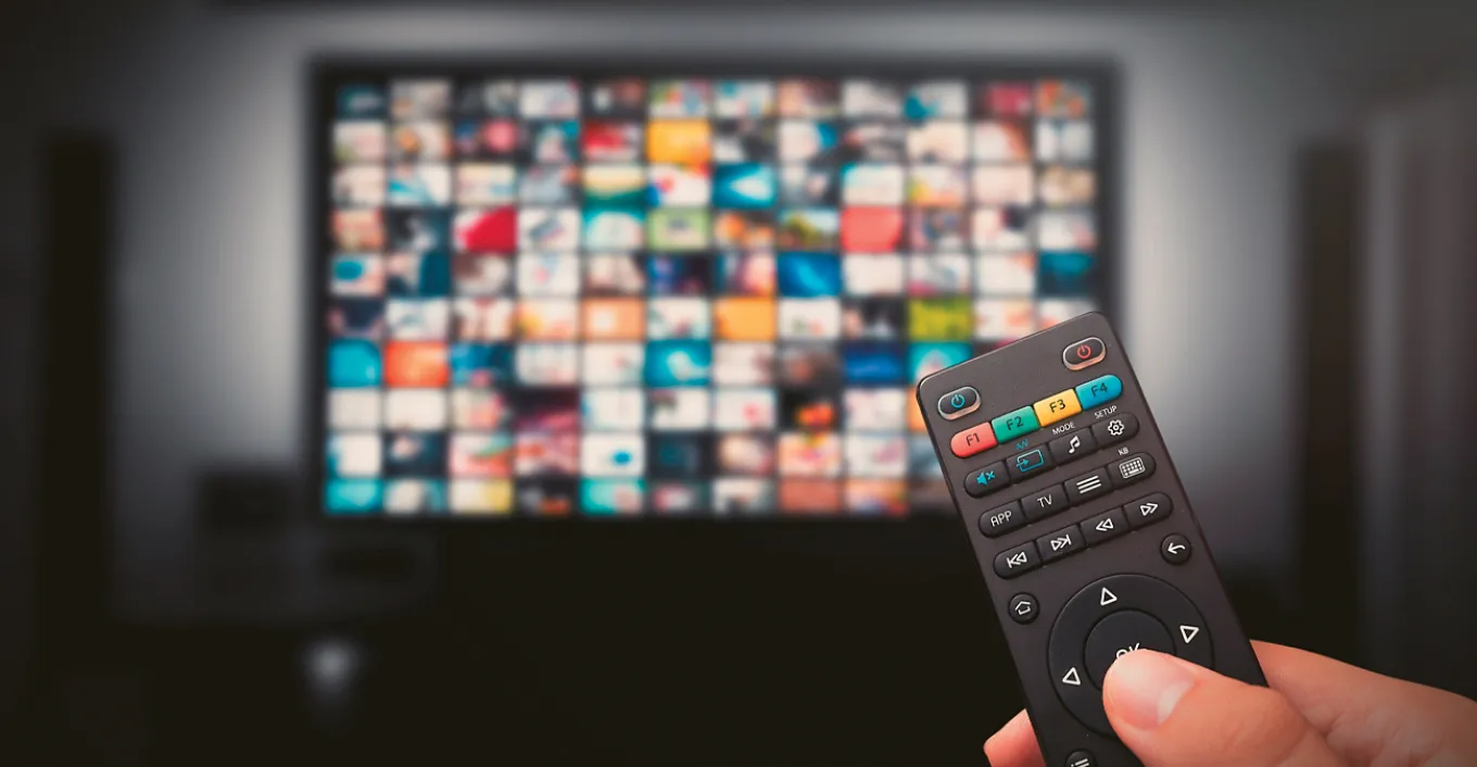 tv-peirates-ef-mak1
