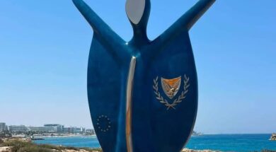 ΓΛΥΠΤΟ 2