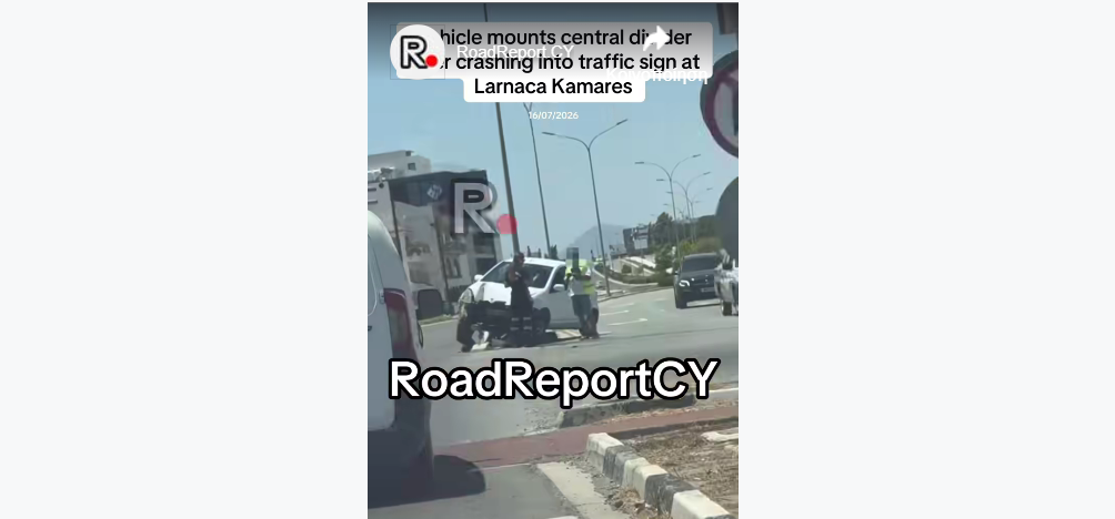 Τροχαίο ατύχημα στις Καμάρες – Όχημα κατέληξε στη διαχωριστική νησίδα  (βίντεο)
