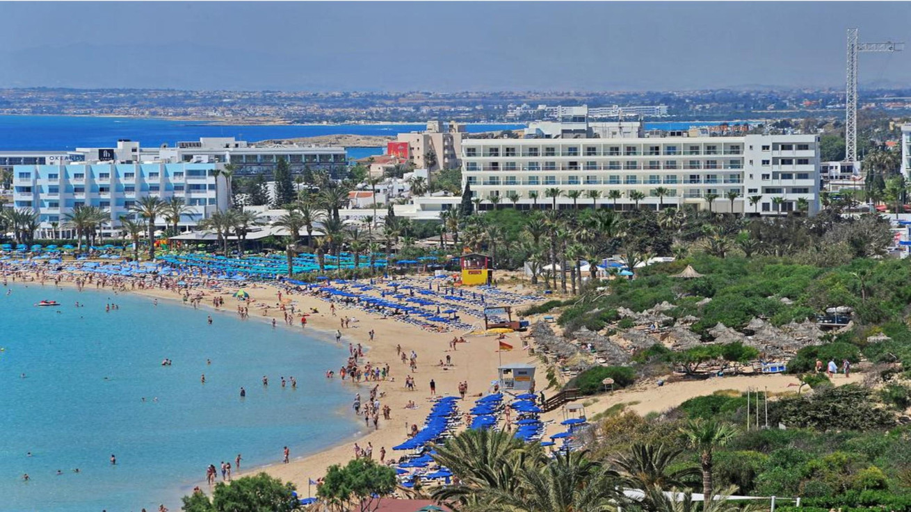 Πατείς με πατώ σε στα θέρετρα της ελ. Αμμοχώστου μέχρι το τέλος Αυγούστου