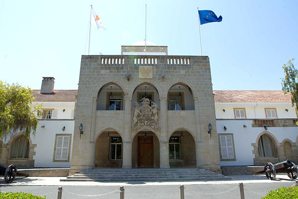 Σε εξέλιξη το Εθνικό Συμβούλιο: Ενημέρωση ΠτΔ για Κυπριακό