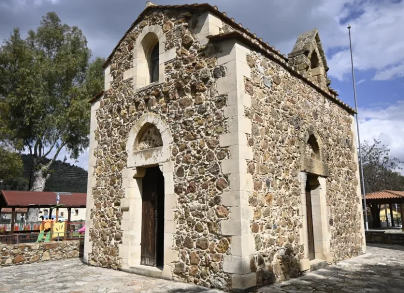 basiliko_parekklisi_aghia_aikaterini_pirgha-large_thumbnail