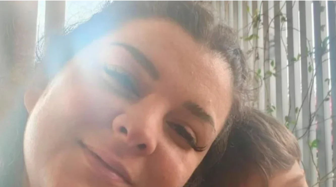 Στο Λονδίνο η 37χρονη που παλεύει με σπάνια μορφή καρκίνου – Σε εξέλιξη ο έρανος