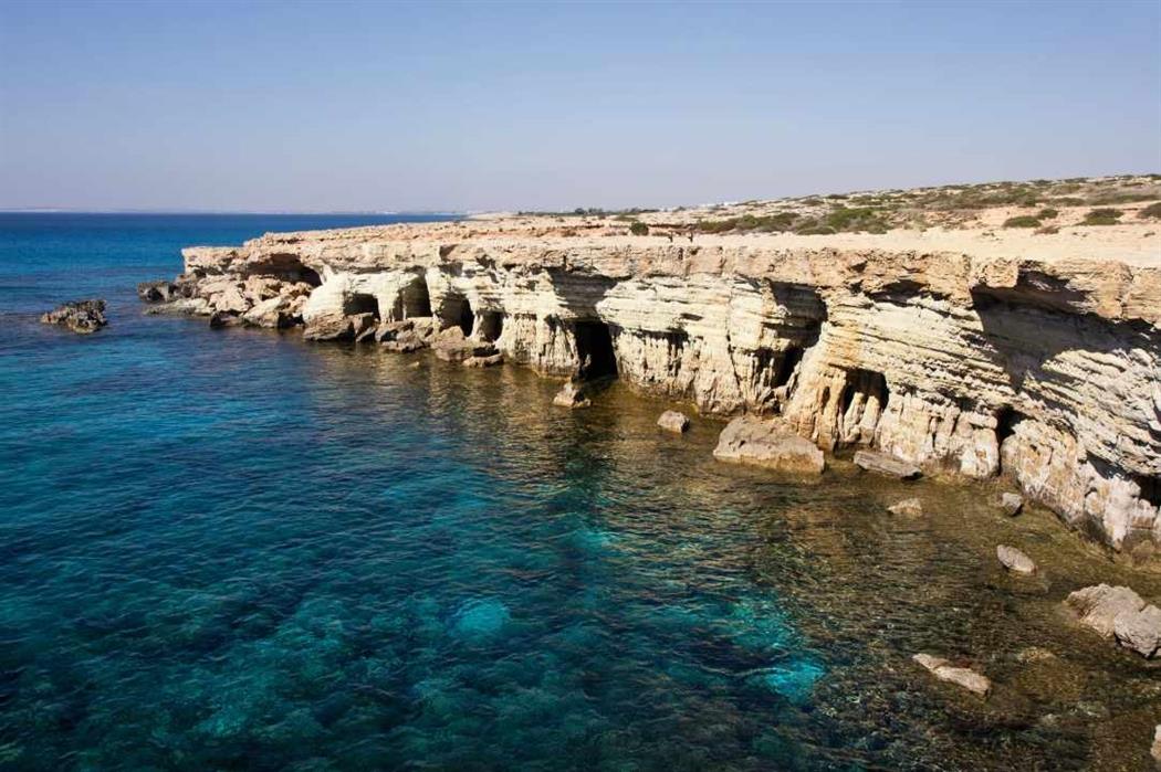 Δύο εστίες φωτιάς στο Κάβο Γκρέκο – Δεν αποκλείεται κακόβουλη ενέργεια