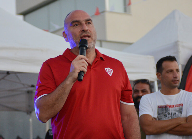 parisandreou-neasalamina