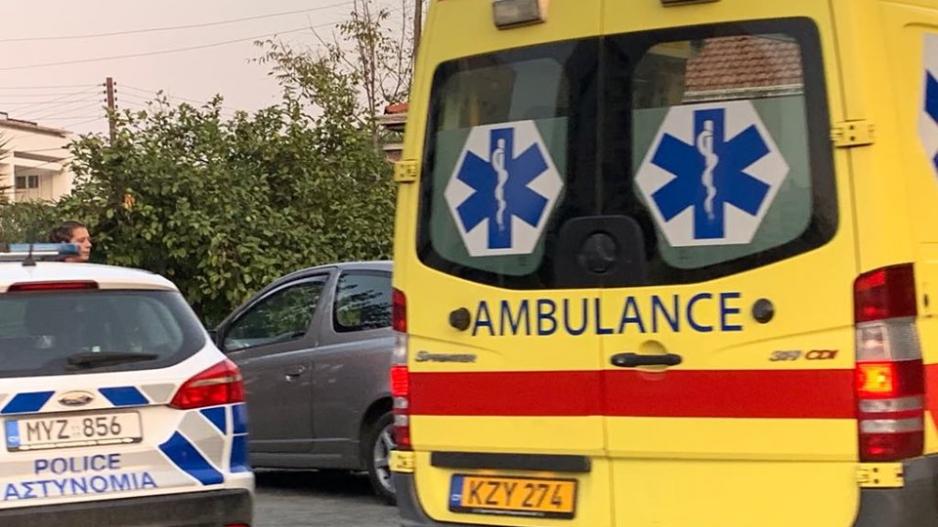 Λευκωσία: Ημιφορτηγό «καρφώθηκε» σε περιτοίχισμα – Στο νοσοκομείο ένα πρόσωπο