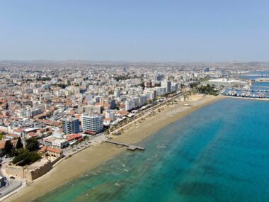 ΛΑΡΝΑΚΑ – ΠΩΛΗΣΕΙΣ ΔΙΑΜΕΡΙΣΜΑΤΩΝ
