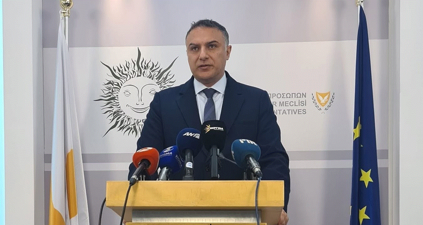 Ο Χρίστος Σενέκης στο τιμόνι του Υπουργείου Γεωργίας