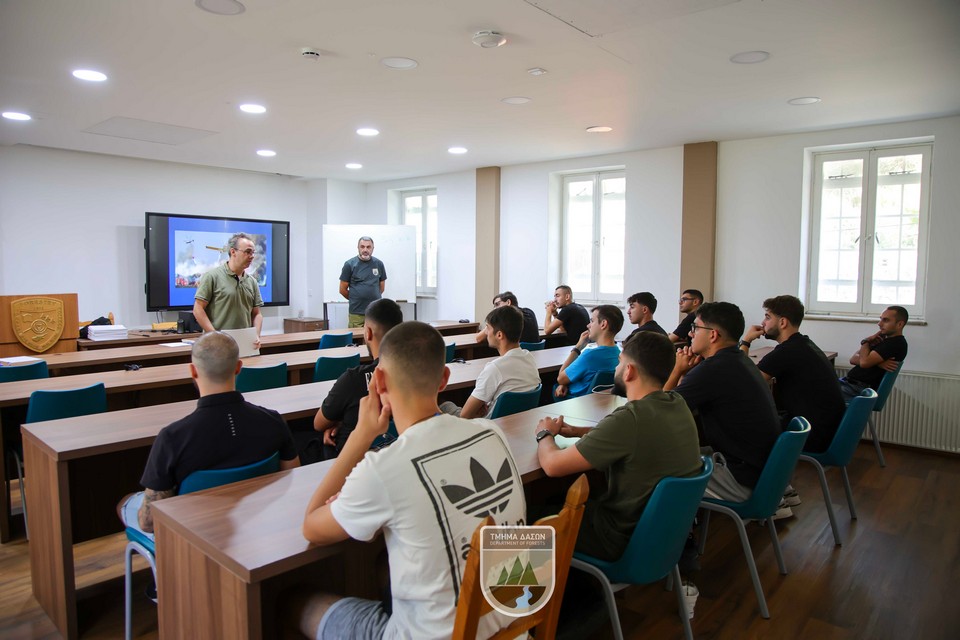 Υποδέχθηκε 13 νέους φοιτητές το Δασικό Κολέγιο Κύπρου  (φώτο)