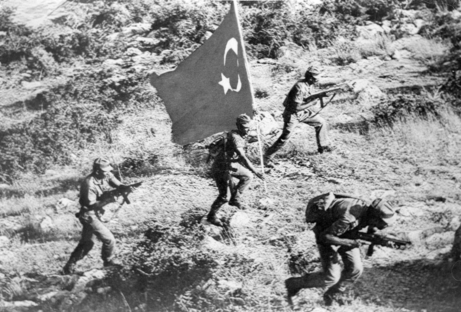 1974: Αιχμάλωτος αποκάλυψε στη σύζυγο του πριν πεθάνει ότι βιάστηκε