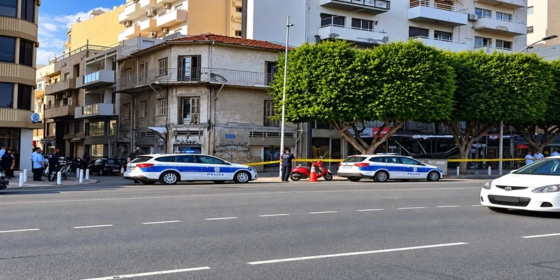 Έπεσε μπαλκόνι από πολυκατοικία στη Λεμεσό – «Είχε κηρυχθεί επικίνδυνη»