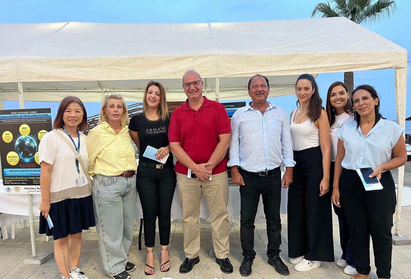 ΥΑΜ Λάρνακας και Δήμος Λάρνακας ενημέρωσαν για τα προγράμματα εθελούσιων επιστροφών στην πλατεία Κάστρου  (φώτο)