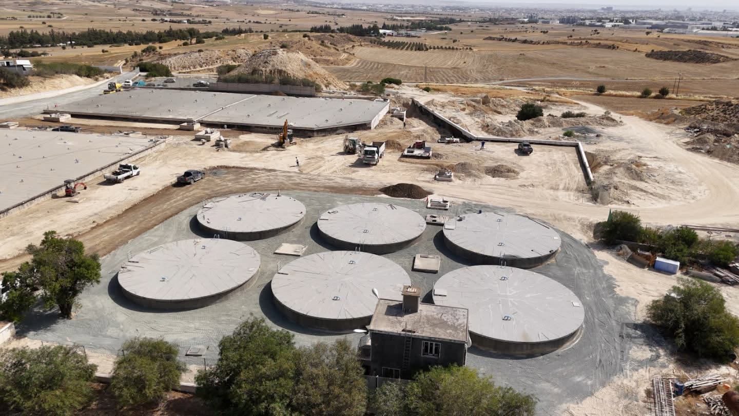 Ο ΕΟΑ Λάρνακας προκηρύσσει διαγωνισμό €200.000 για τον σχεδιασμό νέας υδατοδεξαμενής και την εγκατάσταση αγωγών μεταφοράς νερού στον Δήμο Αραδίππου   (φώτο)