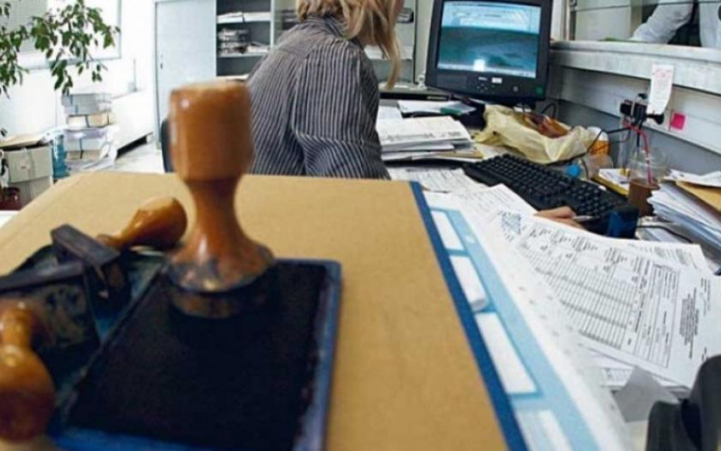 Αλλάζουν οι προσλήψεις στο Δημόσιο – Τι προβλέπουν τα νομοσχέδια στη βουλή
