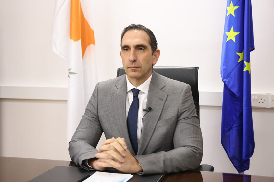 Ο Υπ. Εσωτερικών εξηγεί τα νέα Στεγαστικά Σχέδια – Πότε ανοίγουν οι αιτήσεις και ποιοι μπορούν να επωφεληθούν
