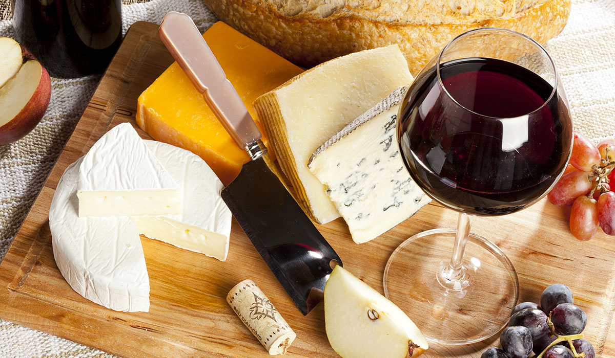Cheese & Wine στη Λάρνακα με κοινωνικό σκοπό από το Σύνδεσμο Ατόμων με Πολλαπλή Σκλήρυνση Λάρνακας