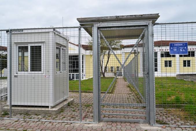 Δίκη Τεμπών: Ένταση μετά από αντιπαράθεση Ψαρόπουλου με συγγενείς θυμάτων